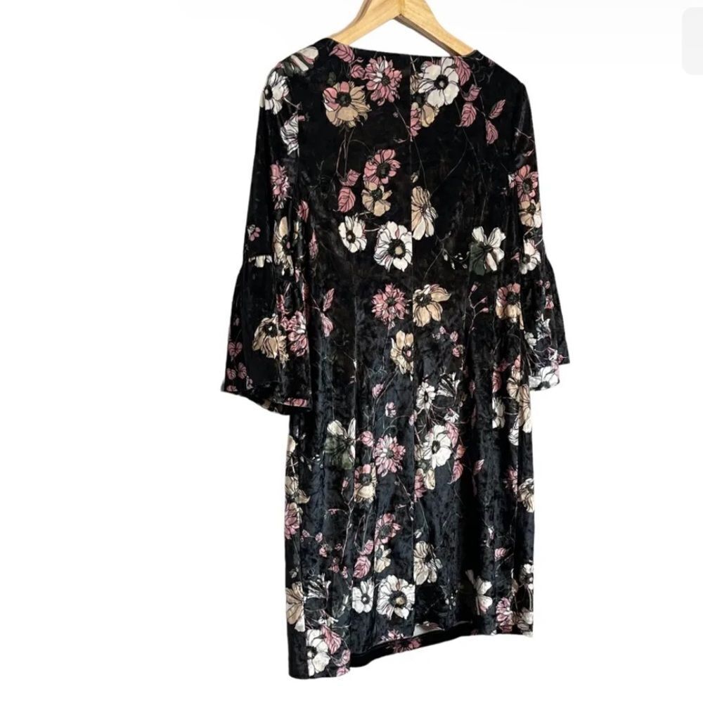 Chico's Velvet Floral Dress Size Medium 3/4 Bell Sleeve Pullover Stretch EUC - Picture 6 of 9